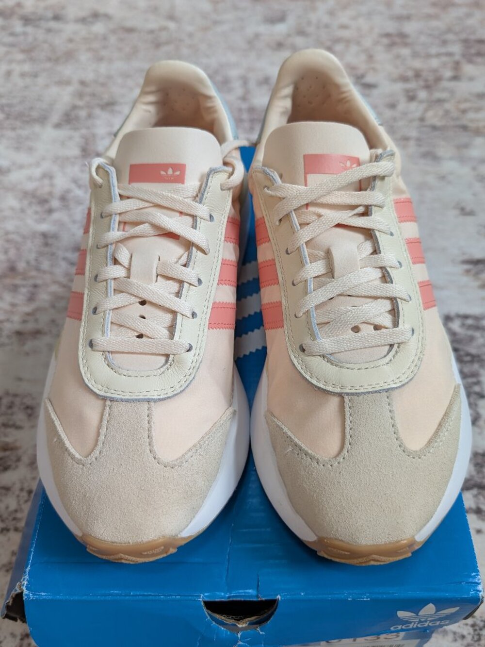 NEW w/ Box Adidas Country XLG J Size 5 Wonder White Pink IF3698 Sneakers